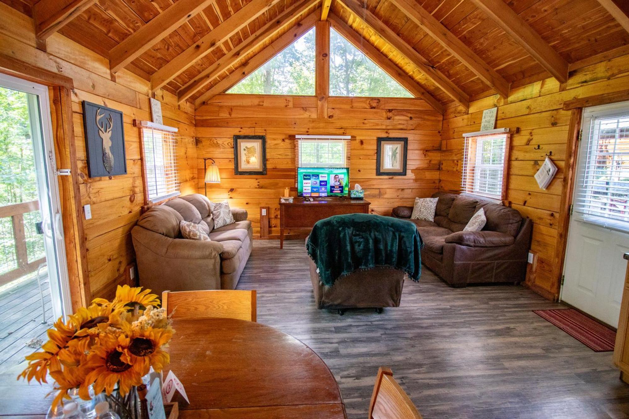 Kozy Haven Log Cabin Rentals Columbia Exteriér fotografie