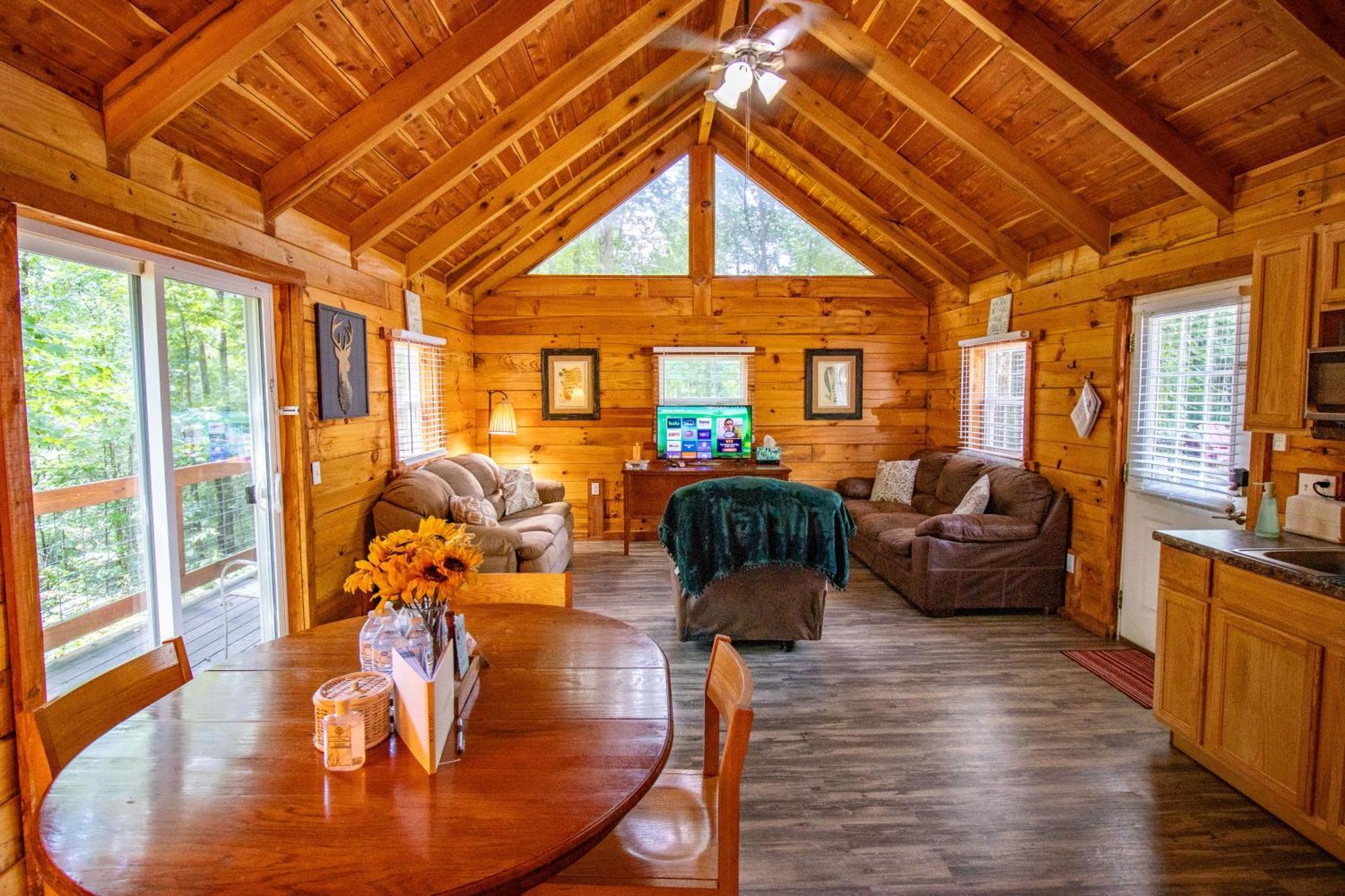 Kozy Haven Log Cabin Rentals Columbia Exteriér fotografie