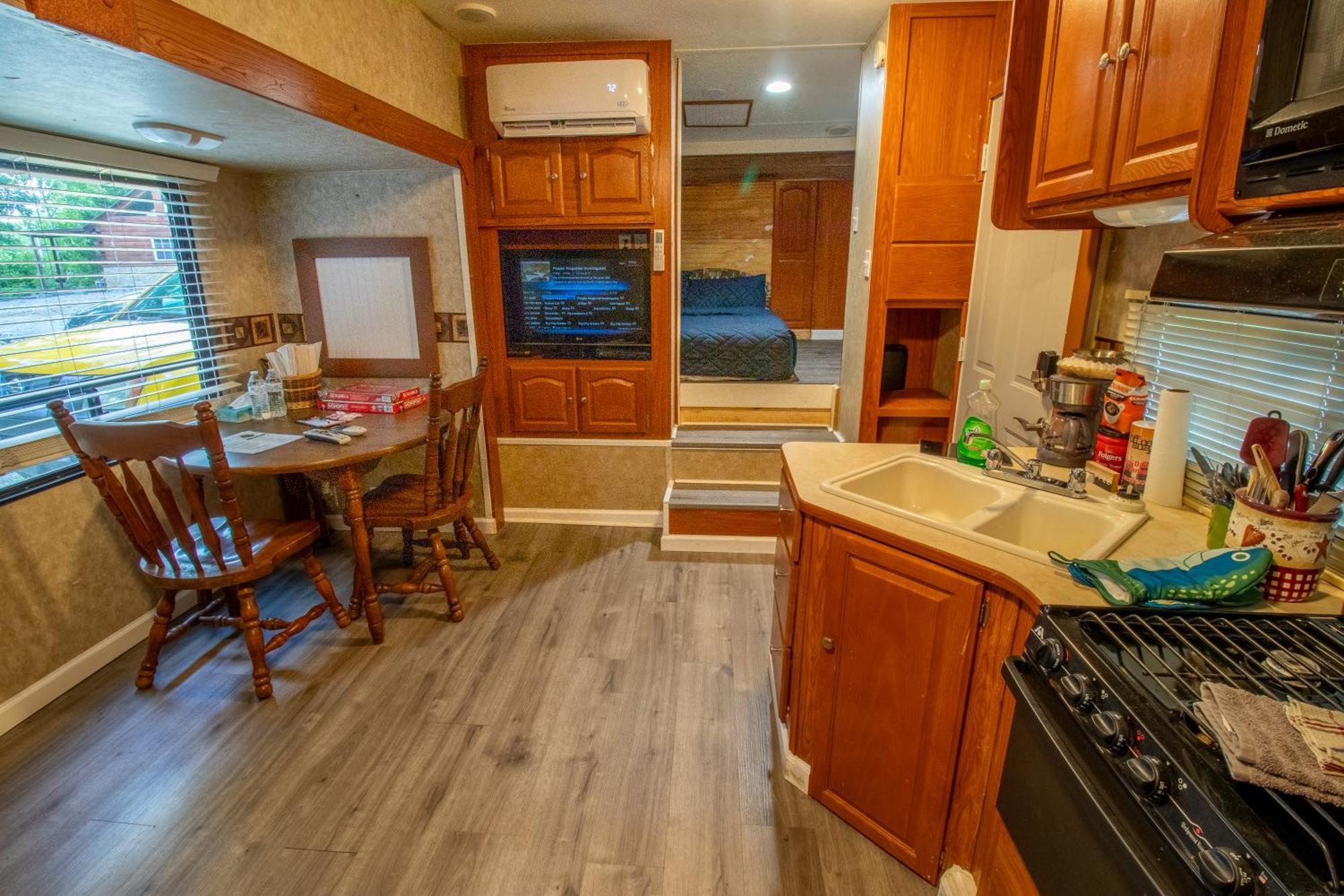 Kozy Haven Log Cabin Rentals Columbia Exteriér fotografie